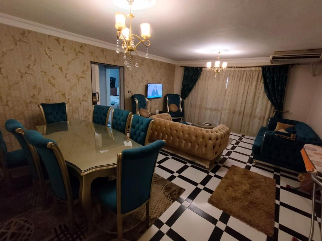 شقه عائليه لوكس بشارع مكرم عبيد 2121 Apartment Cairo