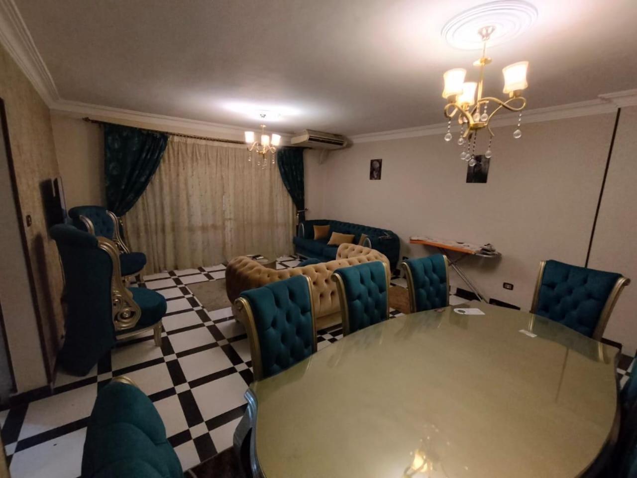 Apartment شقه عائليه لوكس بشارع مكرم عبيد 2121 Cairo