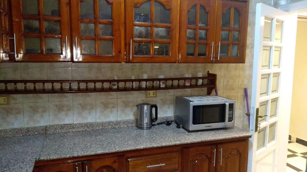 شقه عائليه لوكس بشارع مكرم عبيد 2121 Apartment *